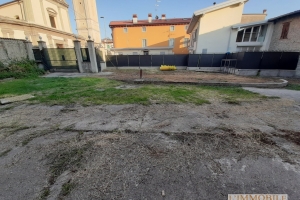 R137-9992